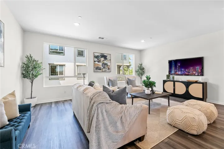 172 Bahia, Covina, California 91722