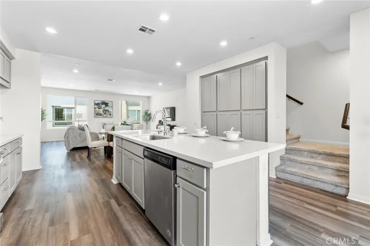 172 Bahia, Covina, California 91722