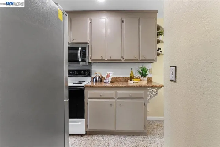 31131 Alvarado Niles Rd, Union City, California 94587
