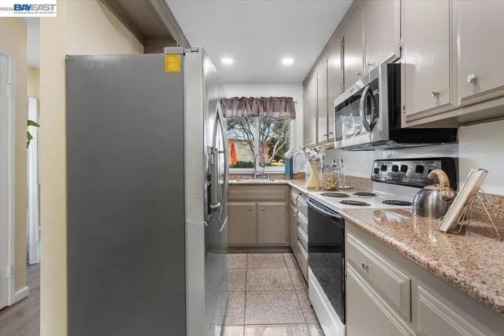 31131 Alvarado Niles Rd, Union City, California 94587