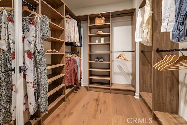 Plan SF Model Primary Closet