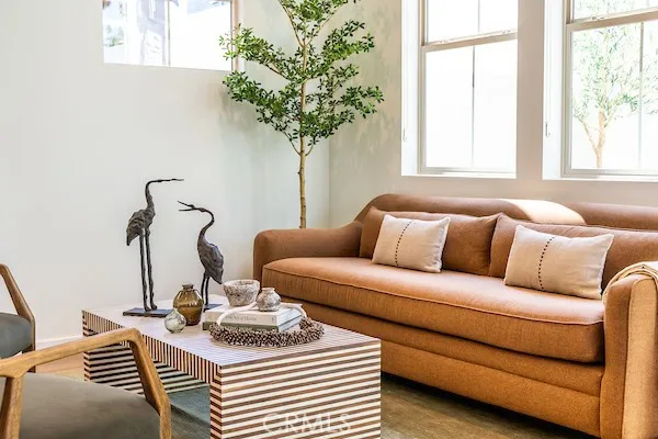 Plan SF Model Living Room
