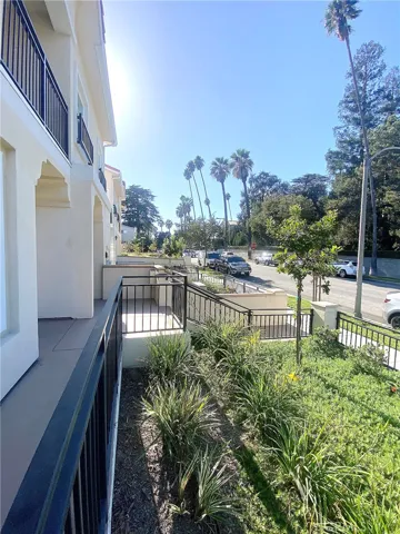 300 E Alhambra Road F, Alhambra, California 91801