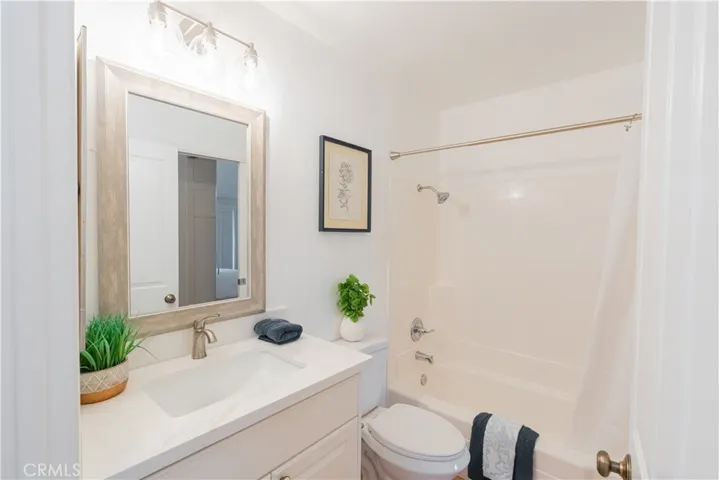 400 Orange Blossom 127, Irvine, California 92618