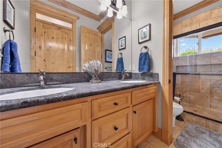 25 Horizon Point Court, Chico, California 95928
