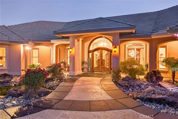 25 Horizon Point Court, Chico, California 95928