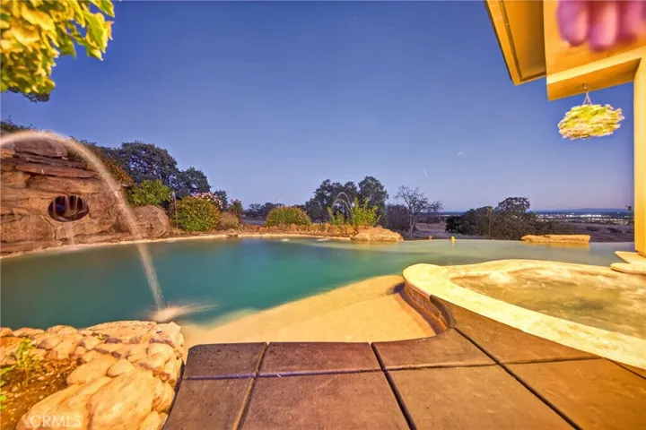25 Horizon Point Court, Chico, California 95928