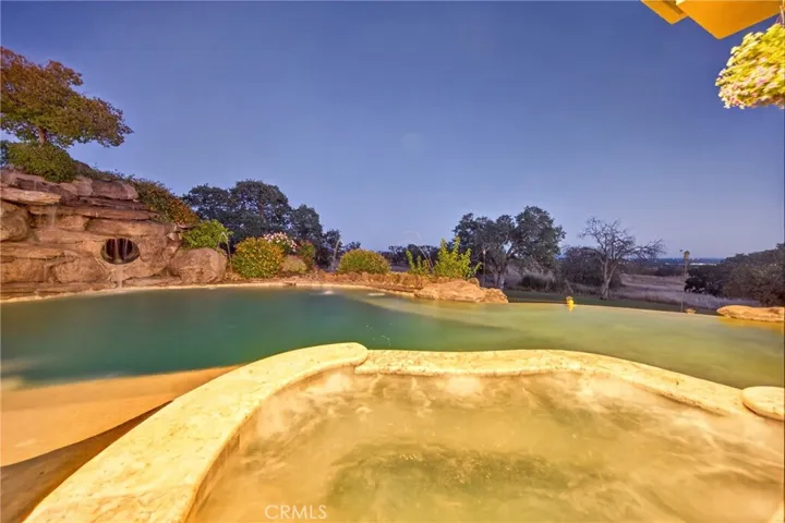 25 Horizon Point Court, Chico, California 95928