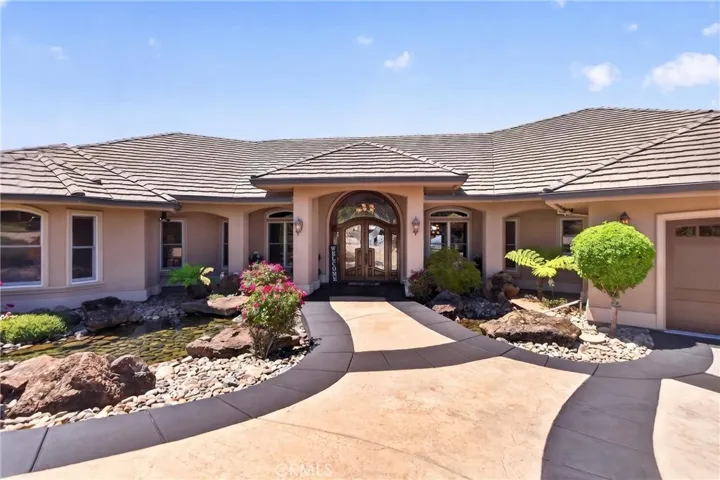 25 Horizon Point Court, Chico, California 95928