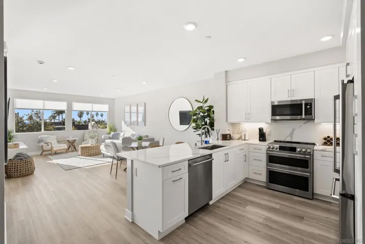 1105 S Cleveland 206, Oceanside, California 92054
