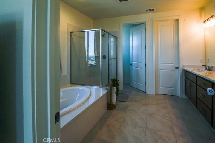 1104 Sunridge, Hollister, California 95023