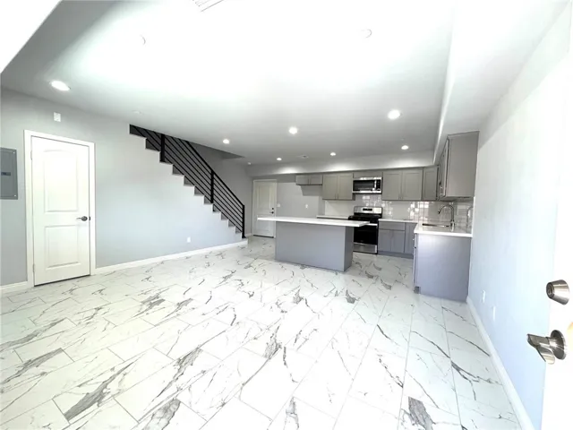 15616 Amar Road B, La Puente, California 91744