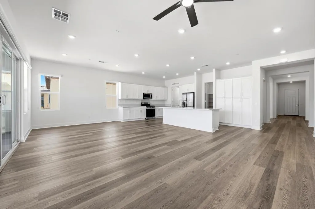 Livingroom/Kitchen