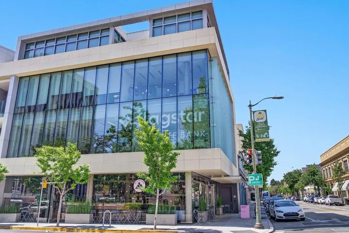 640 Waverley Street, Palo Alto, California 94301