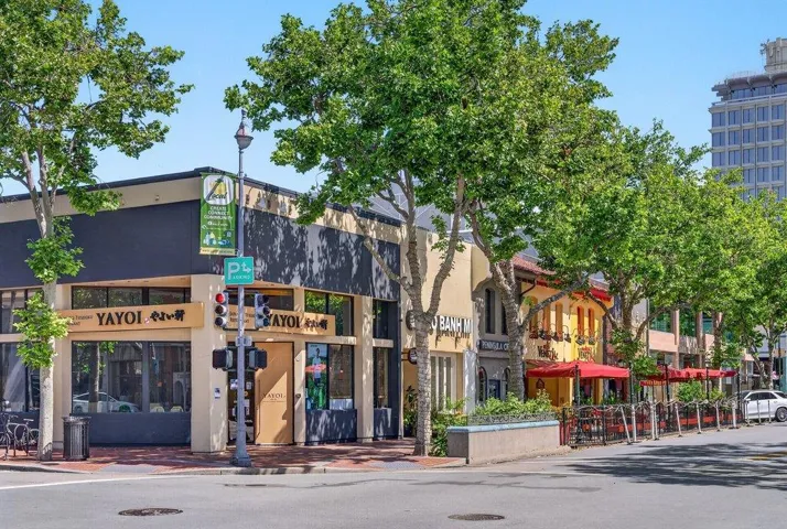 640 Waverley Street, Palo Alto, California 94301