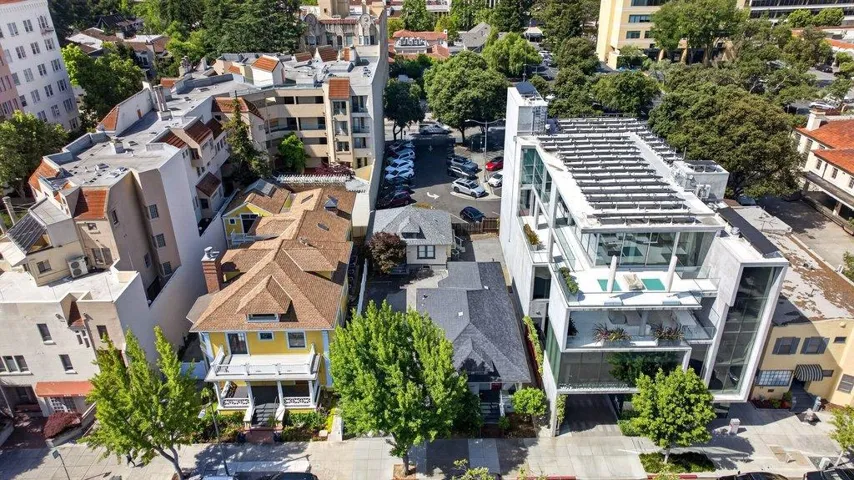 640 Waverley Street, Palo Alto, California 94301