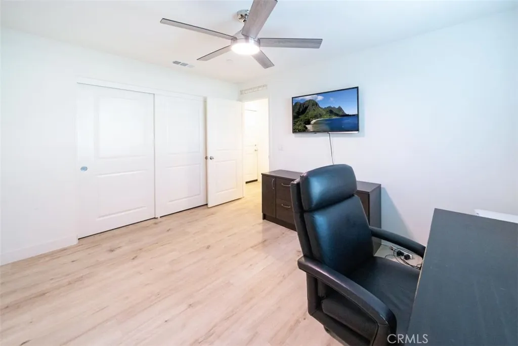 Ceiling fan