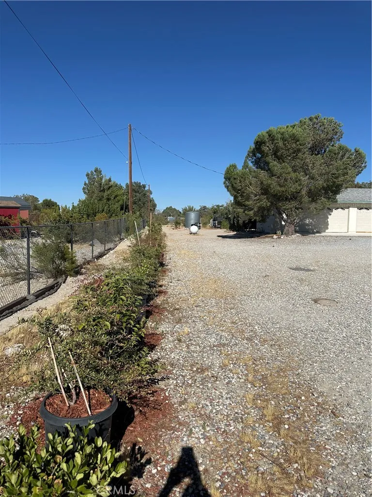 9181 Visalia, Lucerne Valley, California 92356 — photo 5