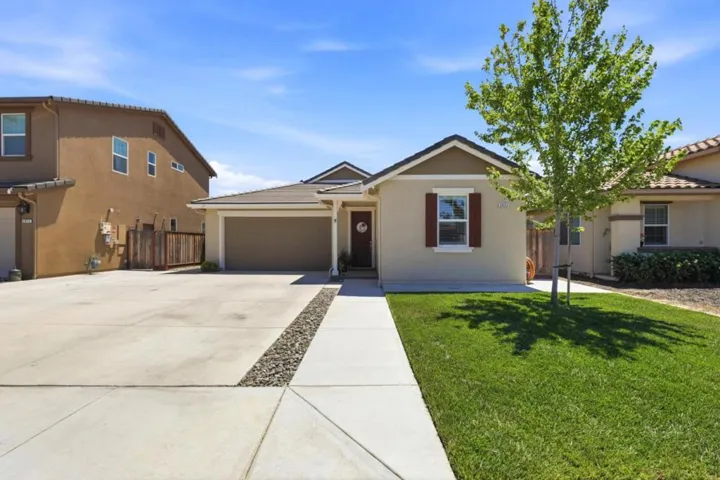 2923 Kings Way, Hollister, California 95023
