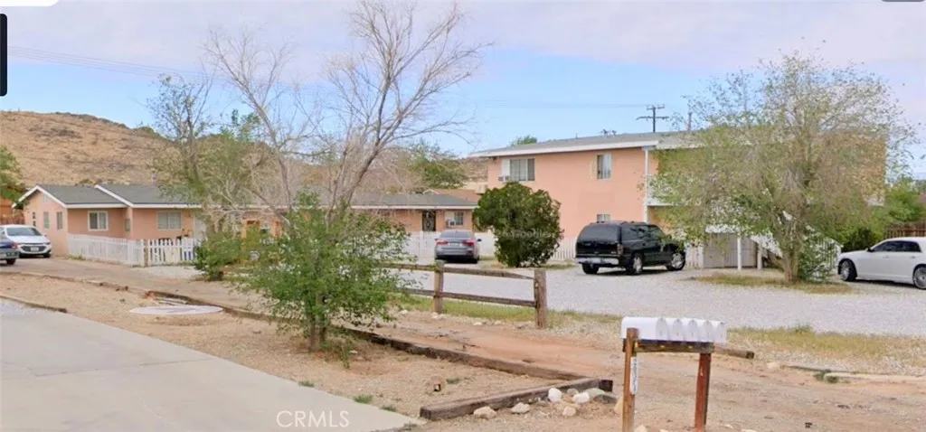 20365 Broken Bow, Apple Valley, California 92307