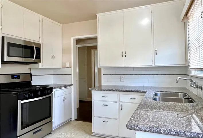 240 N Shamrock Avenue, Monrovia, California 91016