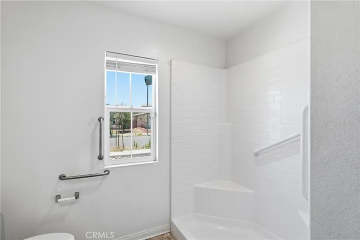 570 Farmstead, Hemet, California 92543