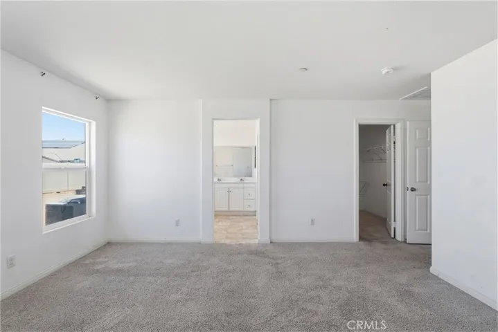 570 Farmstead, Hemet, California 92543