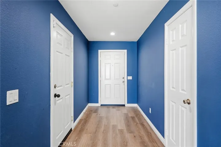 570 Farmstead, Hemet, California 92543