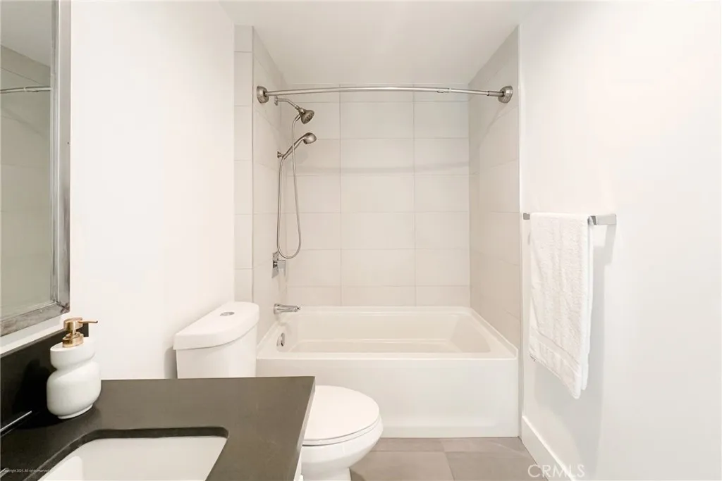 2nd Bathroom 2nd Bathroom