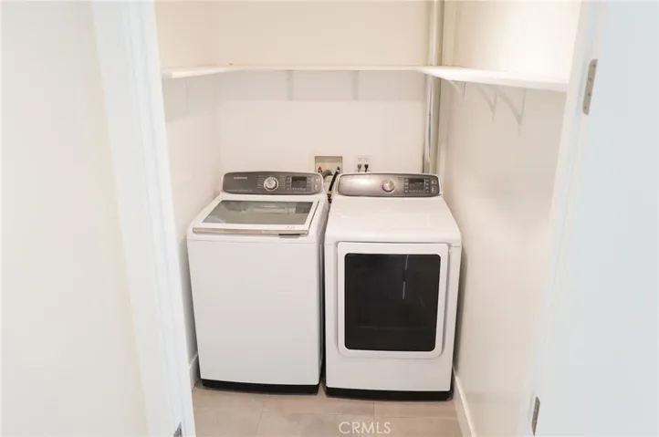 
Laundry + Storage room 2