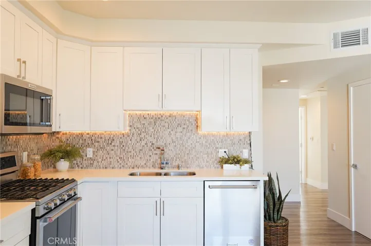 Kitchen & Dining area 2