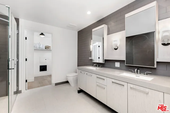 10777 Wilshire Boulevard 603, Los Angeles, California 90024