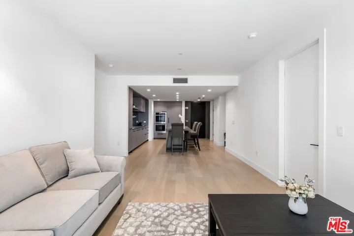 10777 Wilshire Boulevard 603, Los Angeles, California 90024