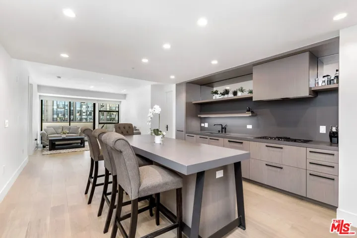 10777 Wilshire Boulevard 603, Los Angeles, California 90024