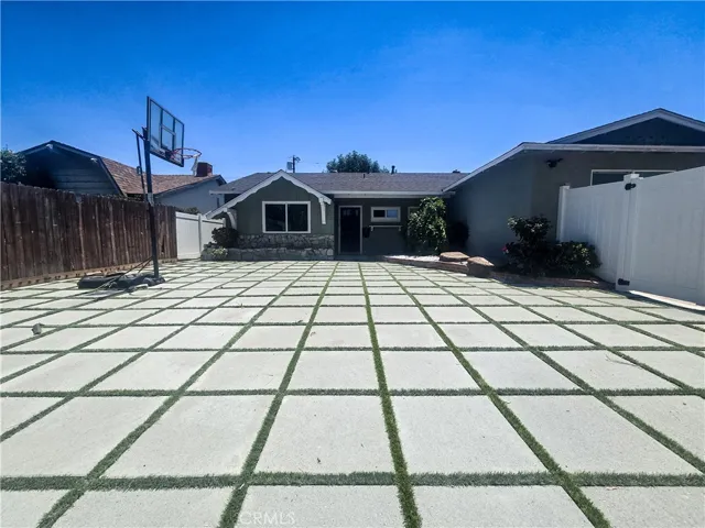 6624 Gross, West Hills, California 91307