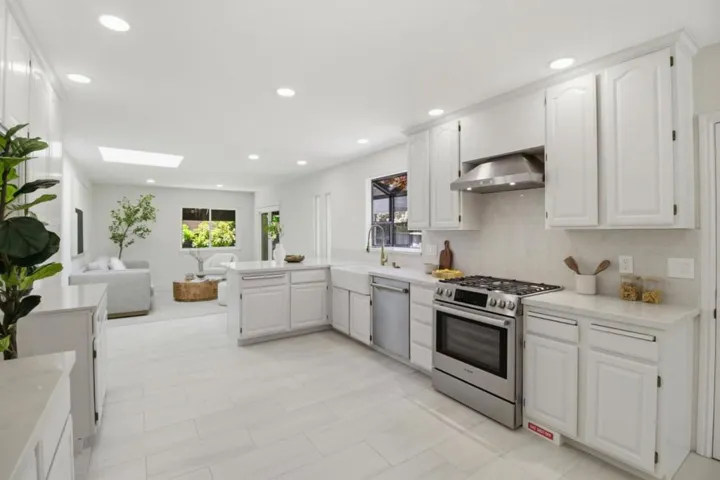1114 Palm Avenue, San Mateo, California 94401