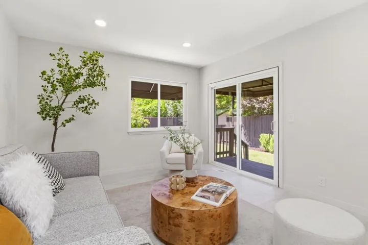 1114 Palm Avenue, San Mateo, California 94401