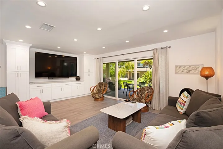 108 Blue Lagoon, Laguna Beach, California 92651