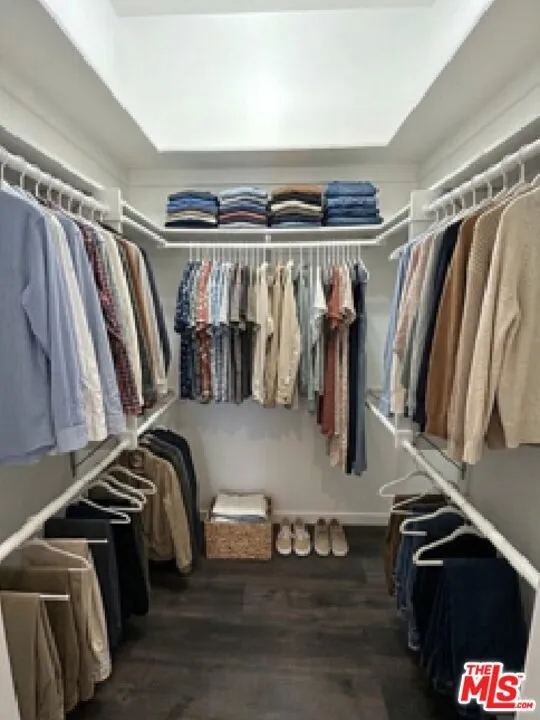 Virtual 2nd Bedroom Walk-In