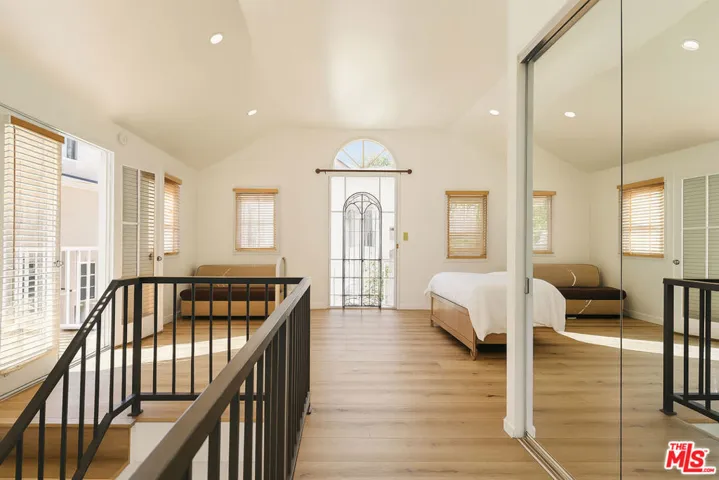1174 Coldwater Canyon Drive, Beverly Hills, California 90210