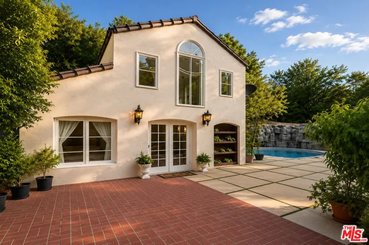 1174 Coldwater Canyon Drive, Beverly Hills, California 90210