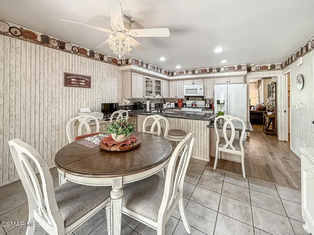 bKitchen and Dining8
