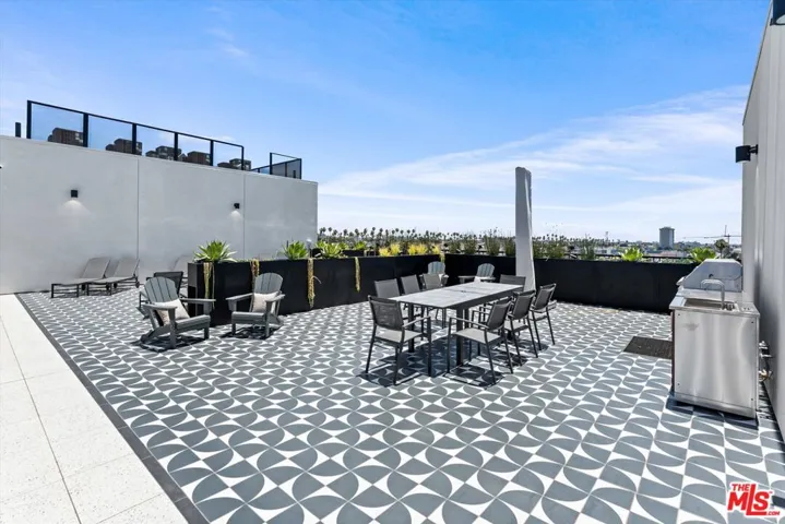 904 S New Hampshire Avenue 203, Los Angeles, California 90006