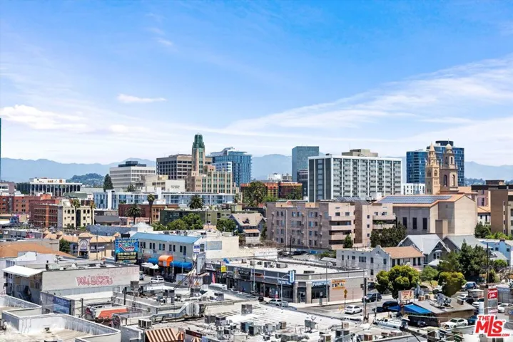 904 S New Hampshire Avenue 203, Los Angeles, California 90006