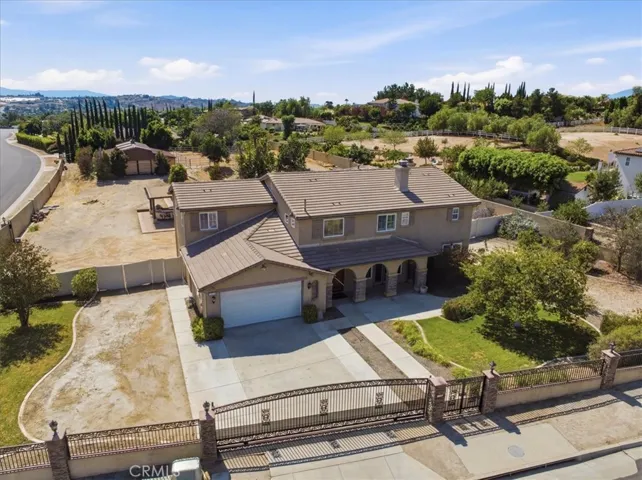 17731 Glen Hollow, Riverside, California 92504