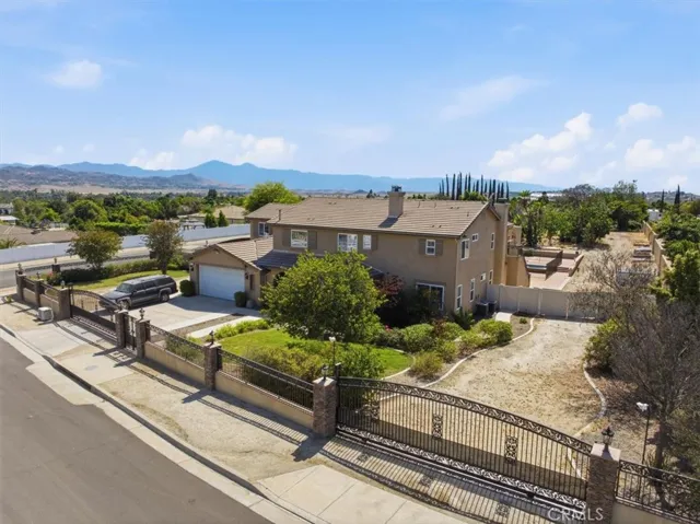 17731 Glen Hollow, Riverside, California 92504