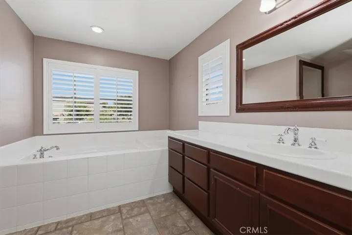 17731 Glen Hollow, Riverside, California 92504