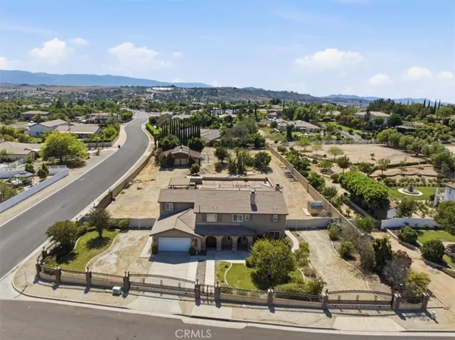 17731 Glen Hollow, Riverside, California 92504