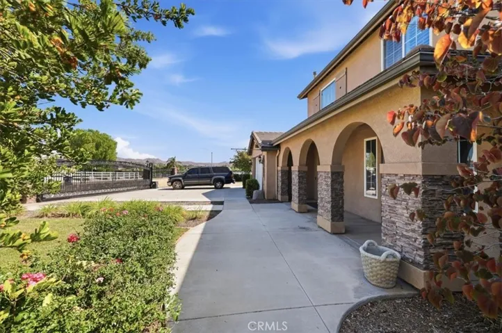 17731 Glen Hollow, Riverside, California 92504
