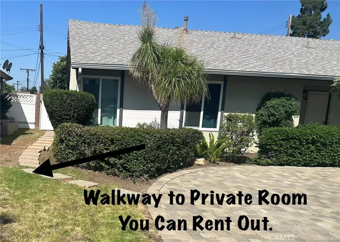 WALKWAY TO MAIN BEDROOM. CAN RENT IT OUT.